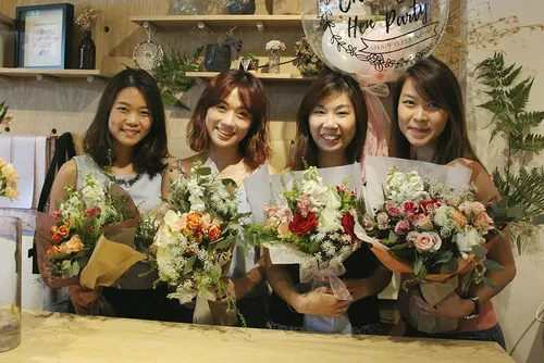 Dawn Q - Florist Singapore (Credit: Dawn Q)