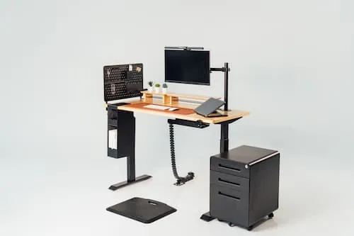 EverDesk Max - Sit Stand Desk Australia (Credit: EverDesk)