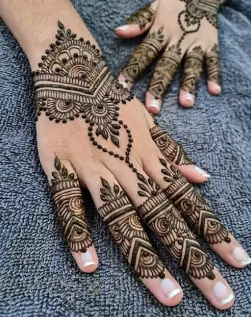 Fauzella Sahabdin - Henna Singapore