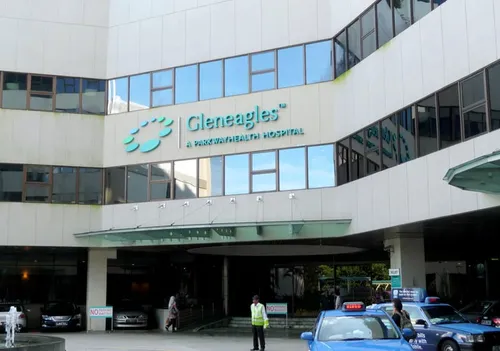  Gleneagles Hospital - Spine Specialist Singapore (Credit:  Gleneagles Hospital) 