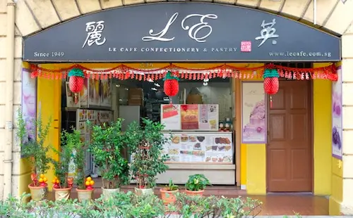  L.E. Cafe Confectionery & Pastry - Pineapple Tarts Singapore  