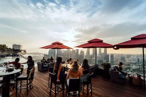 CÉ LA VI Sky Lounge and SkyBar - Cocktail Bar Singapore