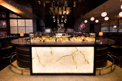 Db Bistro and Oyster Bar - MBS Restaurants Singapore (Credit: Db Bistro and Oyster Bar)