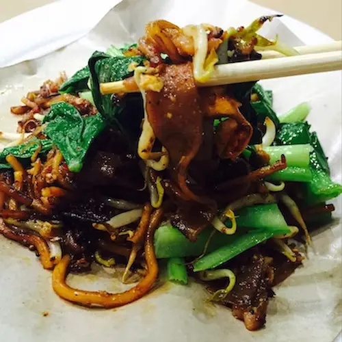 Heng Huat Fried Kway Teow - Char Kway Teow Singapore