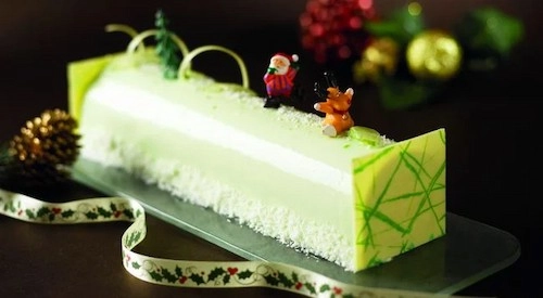 Hilton Singapore - Christmas Log Cake Singapore (Credit: Hilton Singapore)