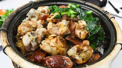 Lian He Ben Ji Claypot Rice - Claypot Rice Singapore (Credit: Lian He Ben Ji)