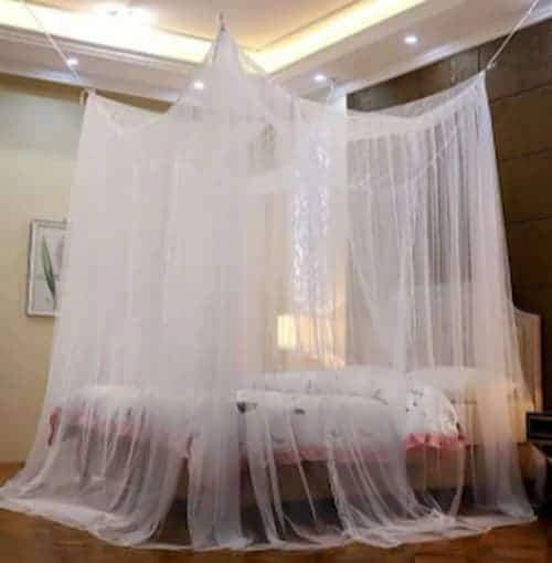 Mosquito Net Polyester Fabric Protection Bedding 4-Corner Bed Netting Canopy - Mosquito Net Malaysia (Credit: Goplus)  