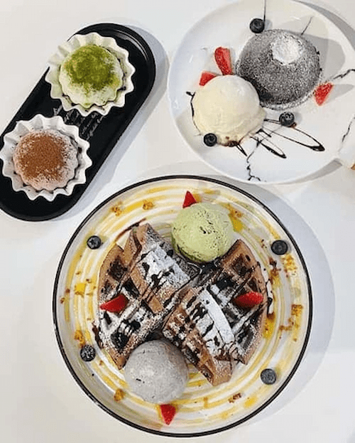 Nirvana Dessert Cafe - Cafe Arab Street (Credit: Nirvana Dessert Cafe)