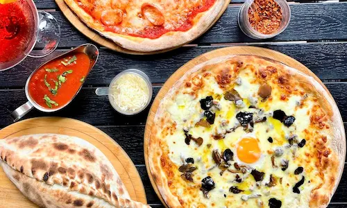 Bella Pizza - Robertson Quay Restaurants Singapore (Credit: Bella Pizza)