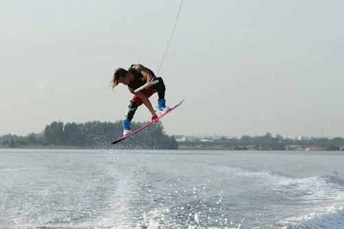 Edge Wakeboarding - Wakeboarding Singapore (Credit: YouTube)