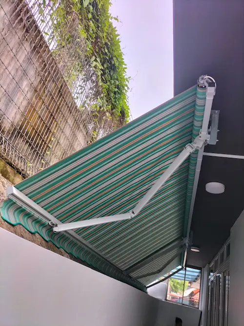 Heng Lip Awning - Retractable Awning Singapore (Credit: Heng Lip Awning)