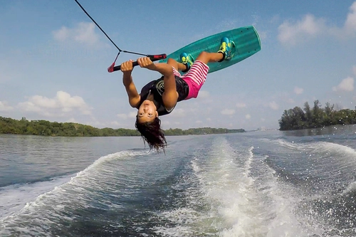 Suter WakePro - Wakeboarding Singapore (Credit: Expert Choice)