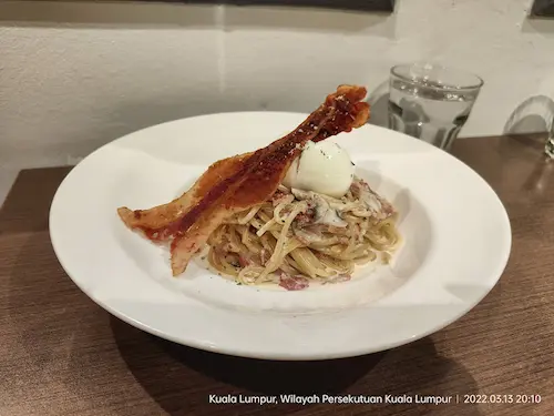 Three Little Pigs & The Big Bad Wolf Restaurant- Carbonara KL Selangor 