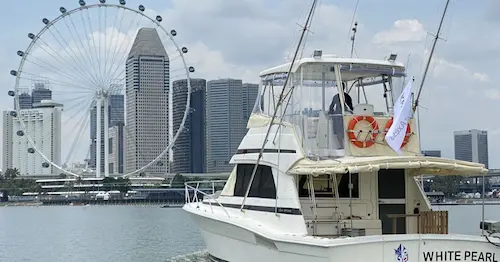 High Seas Entertainment - Yacht Rental Singapore (Credit: Fishing Booker)